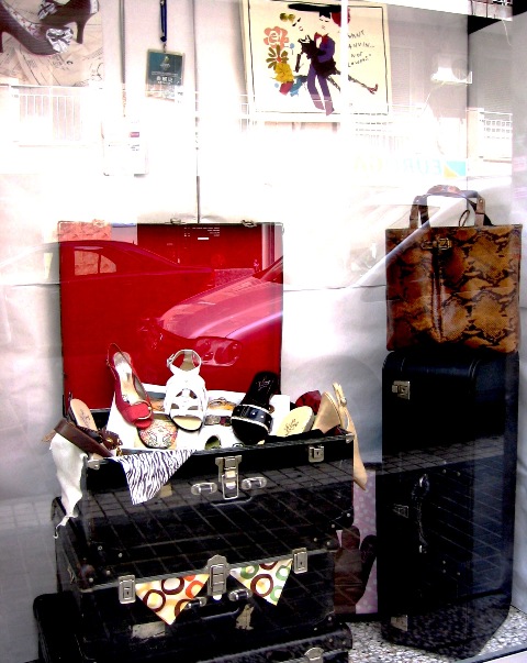 SONIA DIAZ FOOTWEAR