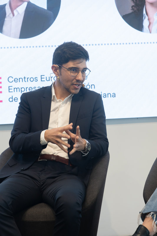 Focus Pyme CV "De la estrategia al éxito: las nuevas reglas de las ventas" (26)[;;;][;;;]