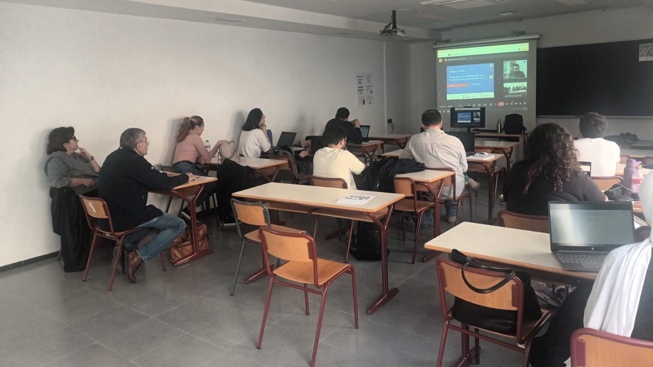 CEEI Elche da una charla en el Máster de Desarrollo Local e Innovación Territorial de la Universidad de Alicante