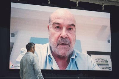 Antonio Resines, a través de Jorge Martínez, dedicó unas palabras a los asistentes.
