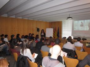 Presentaci�n de la jornada, Edurne Zubiria, t�cnico de ceei castellon