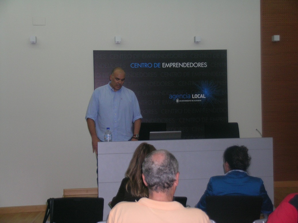 IMG emprendeaventura Alicante sesion V presentacion de proyectos 04