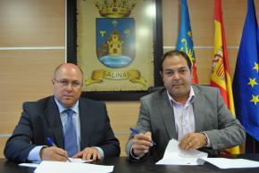 El Ayuntamiento de Salinas firma un convenio con el CEEI de Elche para favorecer el desarrollo econmico y la competitividad de las Pymes