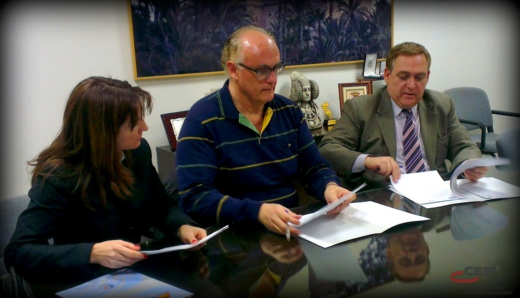 Firma Convenio CEEI y CFP Ripollés
