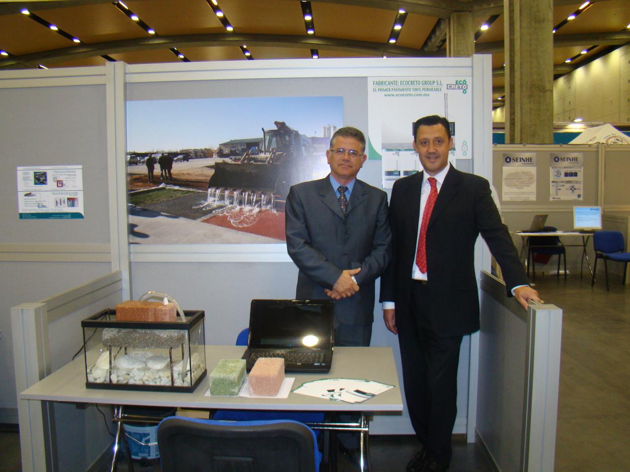 ECOCRETO GROUP